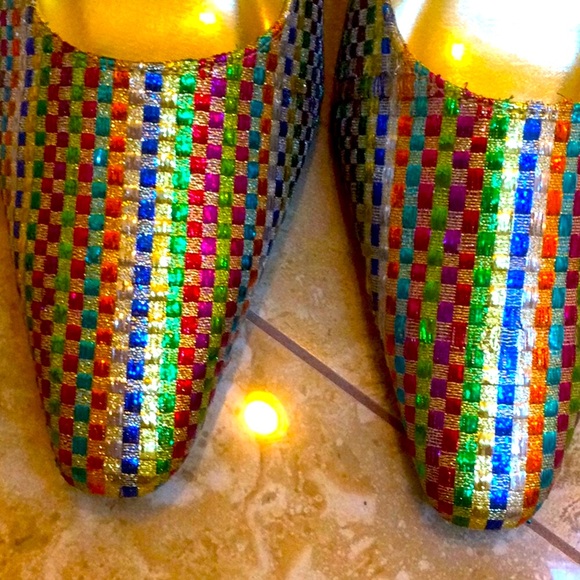 - Studio C fancy multicolored heels - Picture 3 of 6